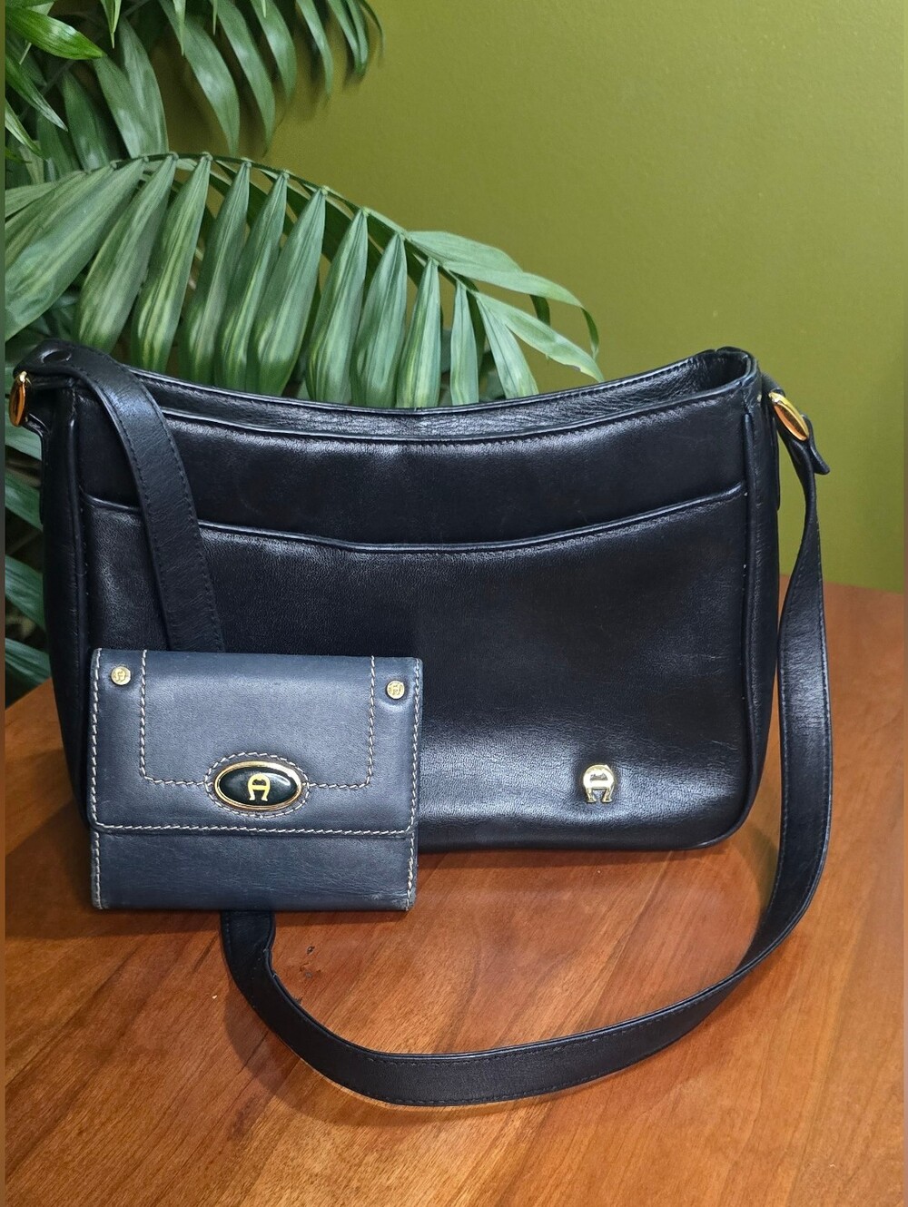 Vintage Etienne Aigner Black Shoulder Bag with Bonus  Wallet
